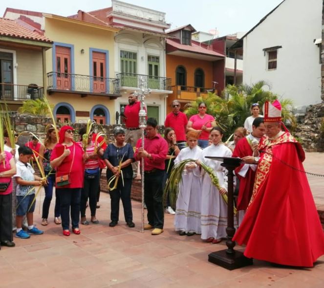 Iglesia Católica panameña dio inicio a la Semana Santa hoy Domingo de Ramos