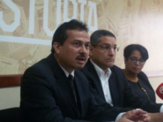 Gerardo Berroa, electo nuevo presidente del Forum de Periodistas