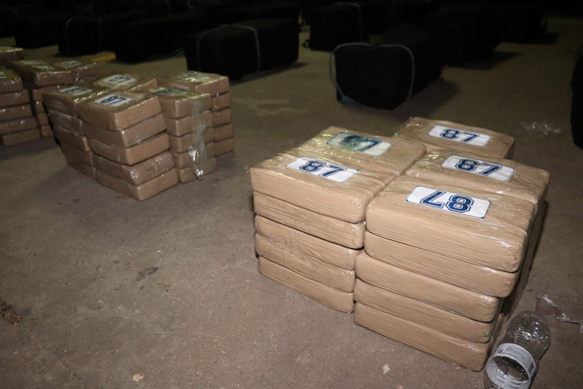 Decomisan 1,025 paquetes con sustancia ilícita en Puerto de Rodman