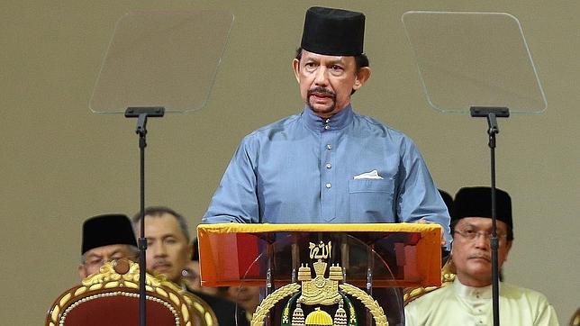 Brunéi instaura la lapidación para castigar la homosexualidad y el adulterio