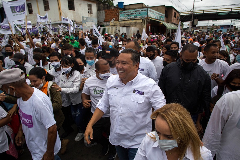 Venezuela olvida controles contra el covid-19 en la campaña electoral
