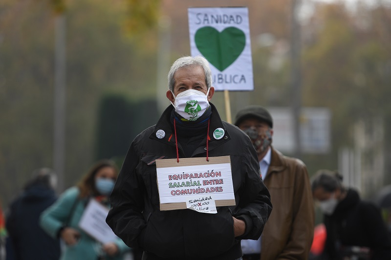 Miles de manifestantes en Madrid en defensa de la salud pública