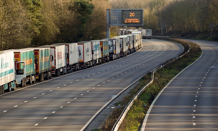 La situación "se normaliza" para los camioneros en el puerto de Dover