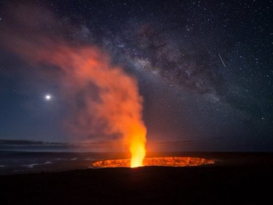 Volcán Kilauea de Hawái entra en erupción