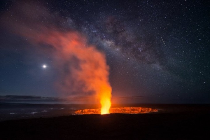 Volcán Kilauea de Hawái entra en erupción