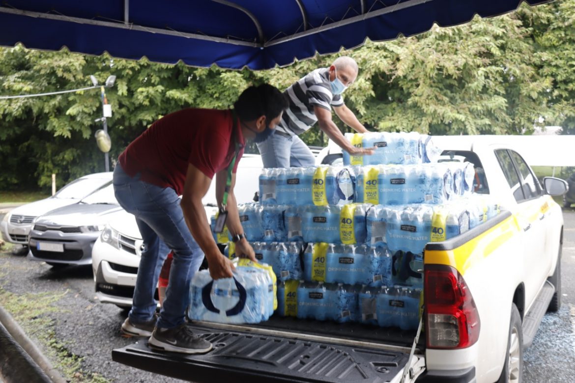 Movimiento cooperativo contribuye con donaciones a afectados por inundaciones