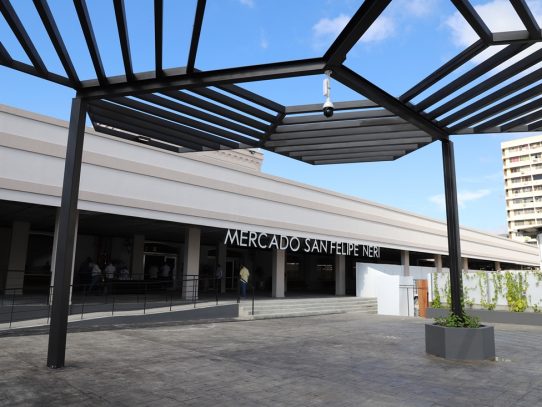 Abre sus puertas al público el nuevo y moderno mercado San Felipe Neri