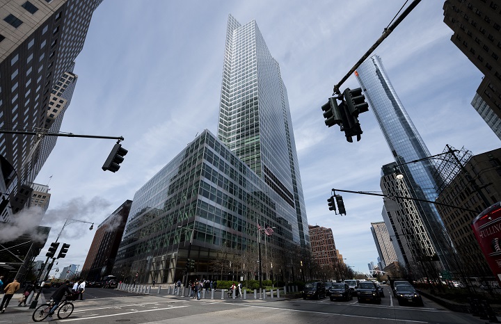 Wall Street al alza en la apertura impulsada por Goldman Sachs