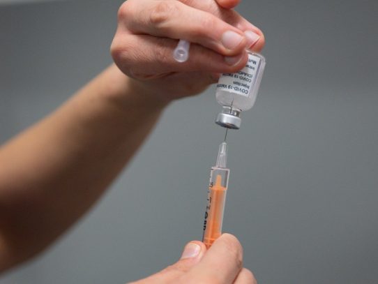 Primeros pedidos de autorización de vacunas contra el covid-19 en Brasil