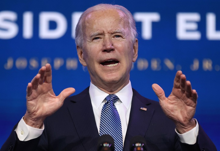 Biden advierte a Putin que dará una "fuerte" respuesta si ataca a Ucrania
