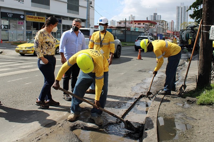 MOP inicia programa “Manos a la Obra 2021” para dar mantenimiento las vías de Panamá y Panamá Oeste