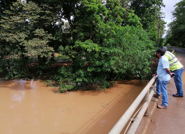 MOP atenderá puntos afectado por las inundaciones en la Costa Arriba de Colón