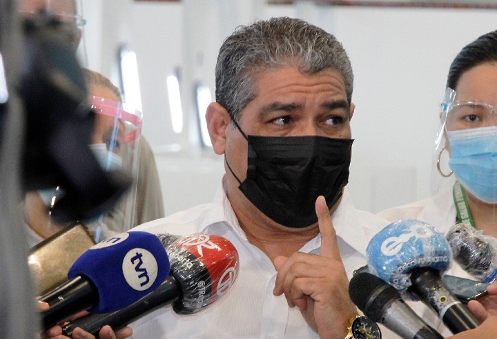 Ministro Sucre espera informe para evaluar posible reapertura en Panamá y Panamá Oeste