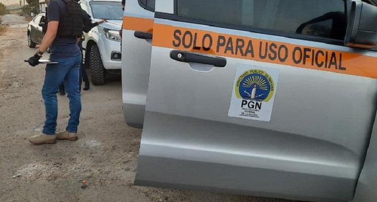 Detienen a una mujer que transportaba 20 paquetes con droga en Herrera