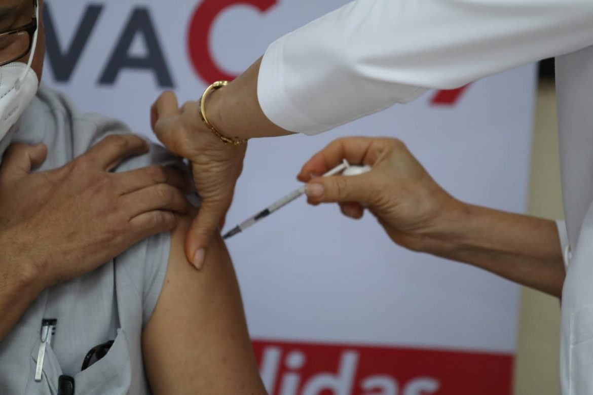 Vacuna contra el Covid es importada bajo un trámite especial