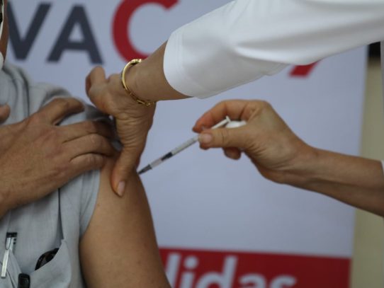 Vacuna contra el Covid es importada bajo un trámite especial
