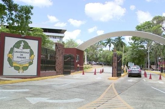 La Universidad de Panamá anunció el reinicio a labores administrativas.  