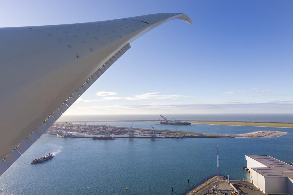 Una gigantesca turbina eólica está revolucionando una industria