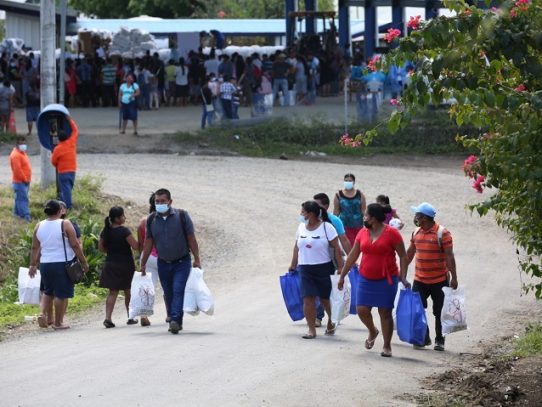 Jornada de vacunación y asistencia social se desplaza a Valle Riscó