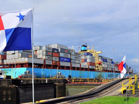 Aumentan los tránsitos de buques Neopanamax por el Canal de Panamá