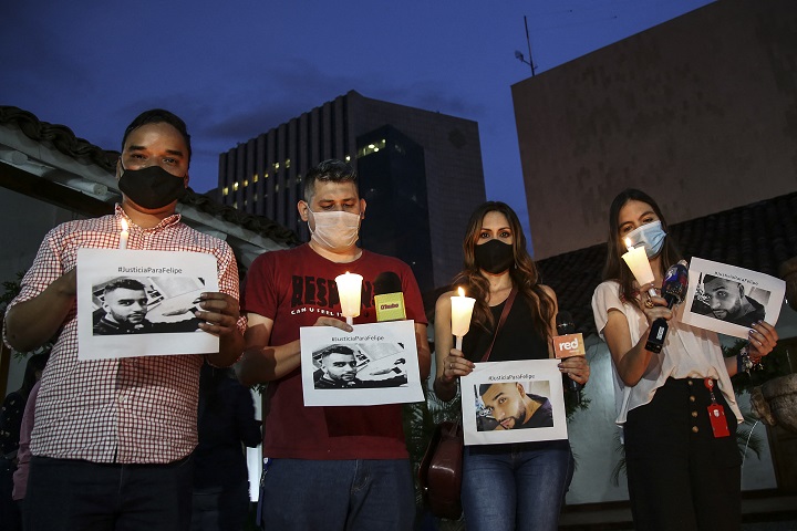 Violencia contra periodistas en Colombia aumentó desde pacto de paz, según ONG