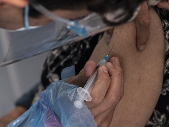 Chile supera el millón de personas vacunadas contra el covid-19