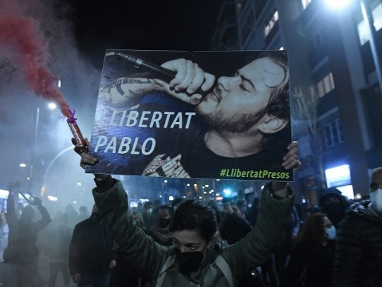 Los tuits por los que el rapero Pablo Hasél fue a prisión en España
