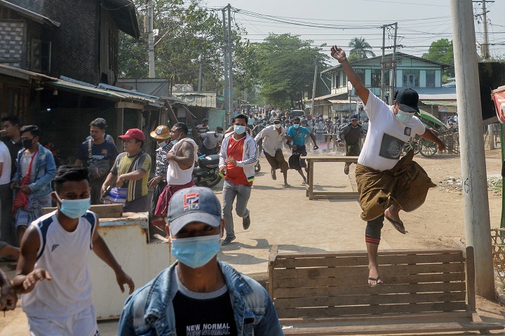 Tensión en Birmania, donde la ONU condena la represión de la junta militar