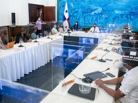 Jóvenes y presidente Cortizo conversan sobre el Diálogo Nacional