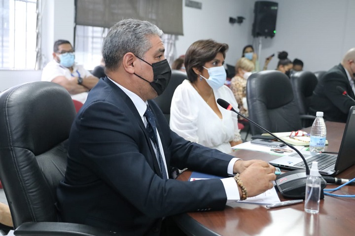 Minsa investiga irregularidades en la vacunación anticovid en Veraguas