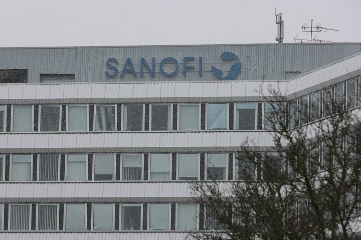 Sanofi anuncia "resultados positivos" en fármaco contra cáncer de útero