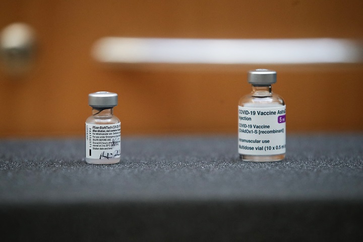 EE.UU va a comprar 500 millones de dosis de la vacuna de Pfizer para donarlas a otros países