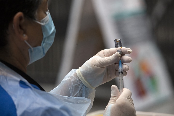 Chile alcanza 5 millones de vacunados contra el covid dos semanas antes de lo previsto