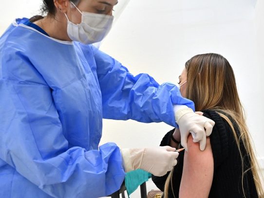 Panamá ha aplicado 1,553,711 dosis de la vacuna contra la Covid-19