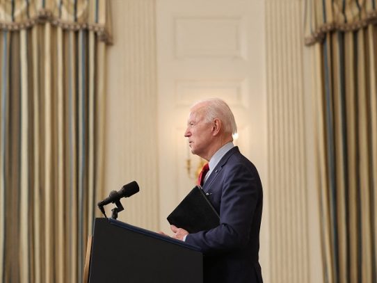 Biden insta a prohibir los fusiles de asalto en EE.UU. tras dos tiroteos en una semana