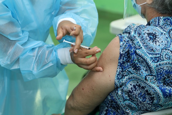 Aplican vacuna anticovid a a 8,250 personas en primera jornada en San Miguelito