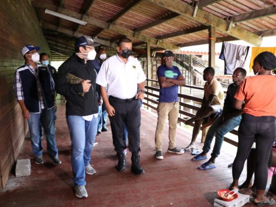 Defensoría del Pueblo inspecciona albergue de migrantes en Chiriquí