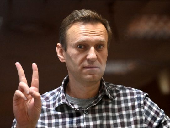 UE "preocupada" por el estado de salud de Navalni en colonia penitenciaria rusa