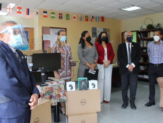 Universidad de Panamá recibió donación de la Unión Europea