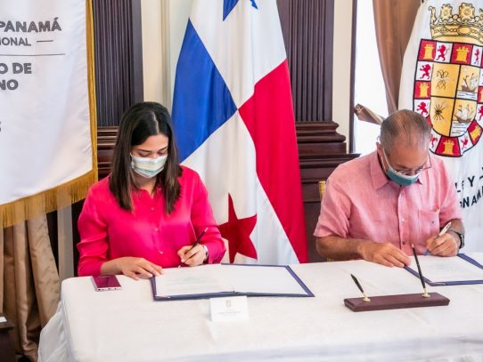 Firman convenio para reforzar resocialización en cárceles del país