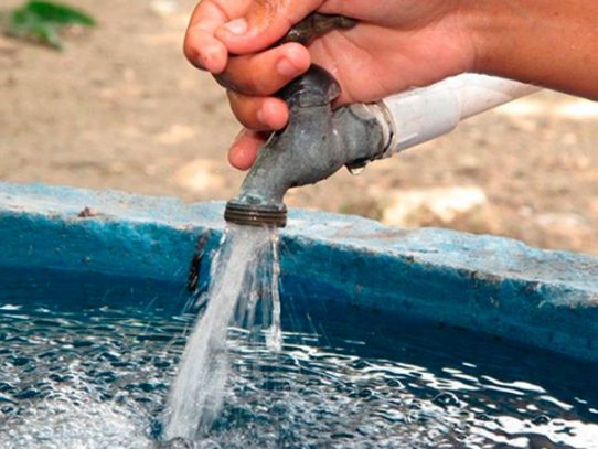 IDAAN trabaja en recuperar la distribución de agua en sectores de la capital y San Miguelito