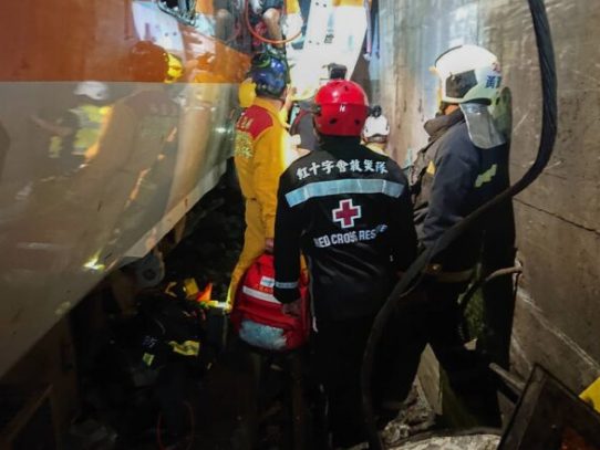 Taiwán de duelo tras su peor desastre ferroviario en décadas