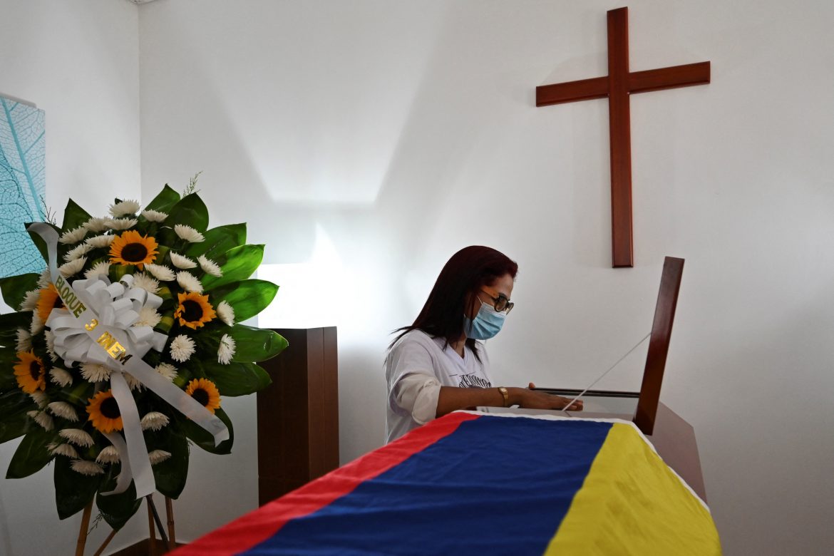 Venezuela denuncia "masacre" en Colombia tras muertes en manifestaciones