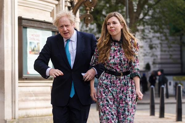 Boris Johnson y su novia Carrie Symonds se casan "en secreto"