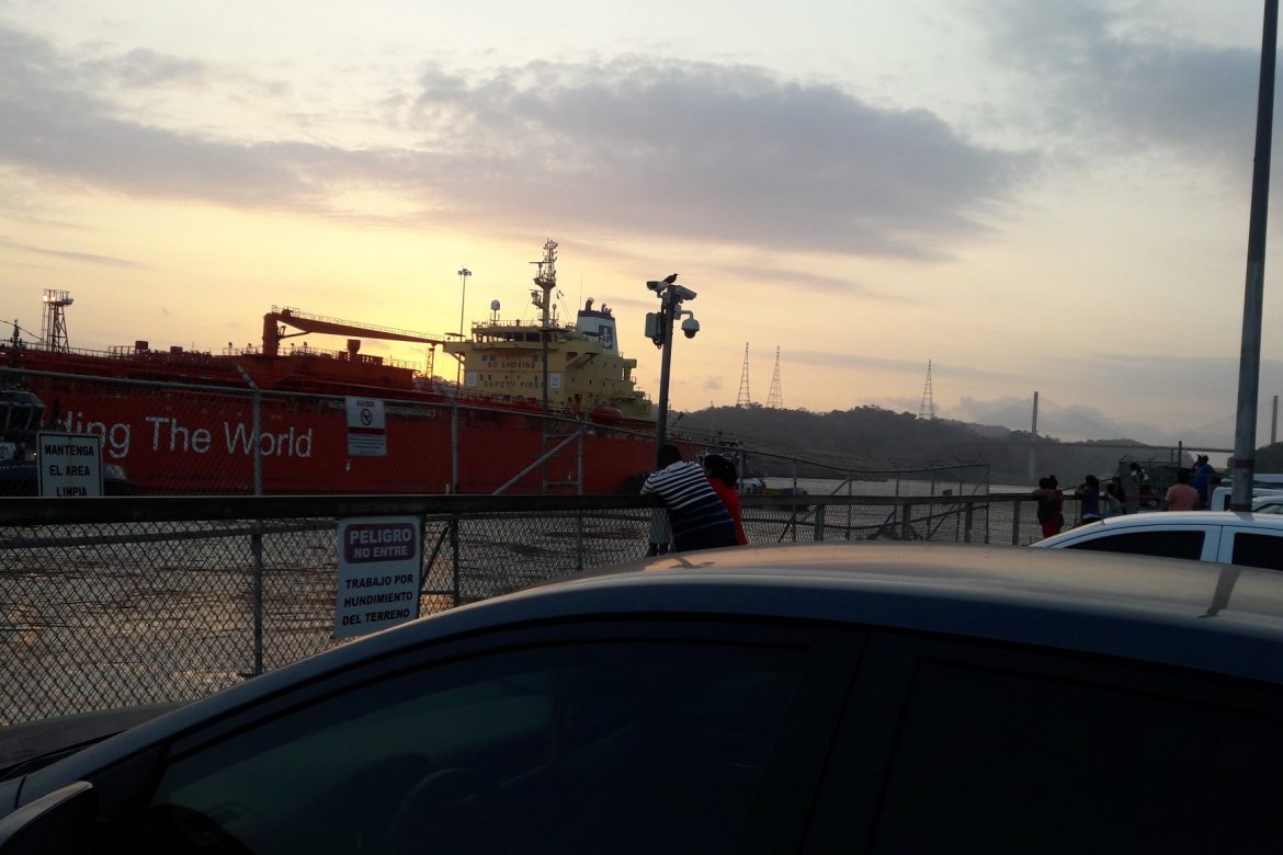 Canal de Panamá informa sobre accidente en esclusas de Pedro Miguel