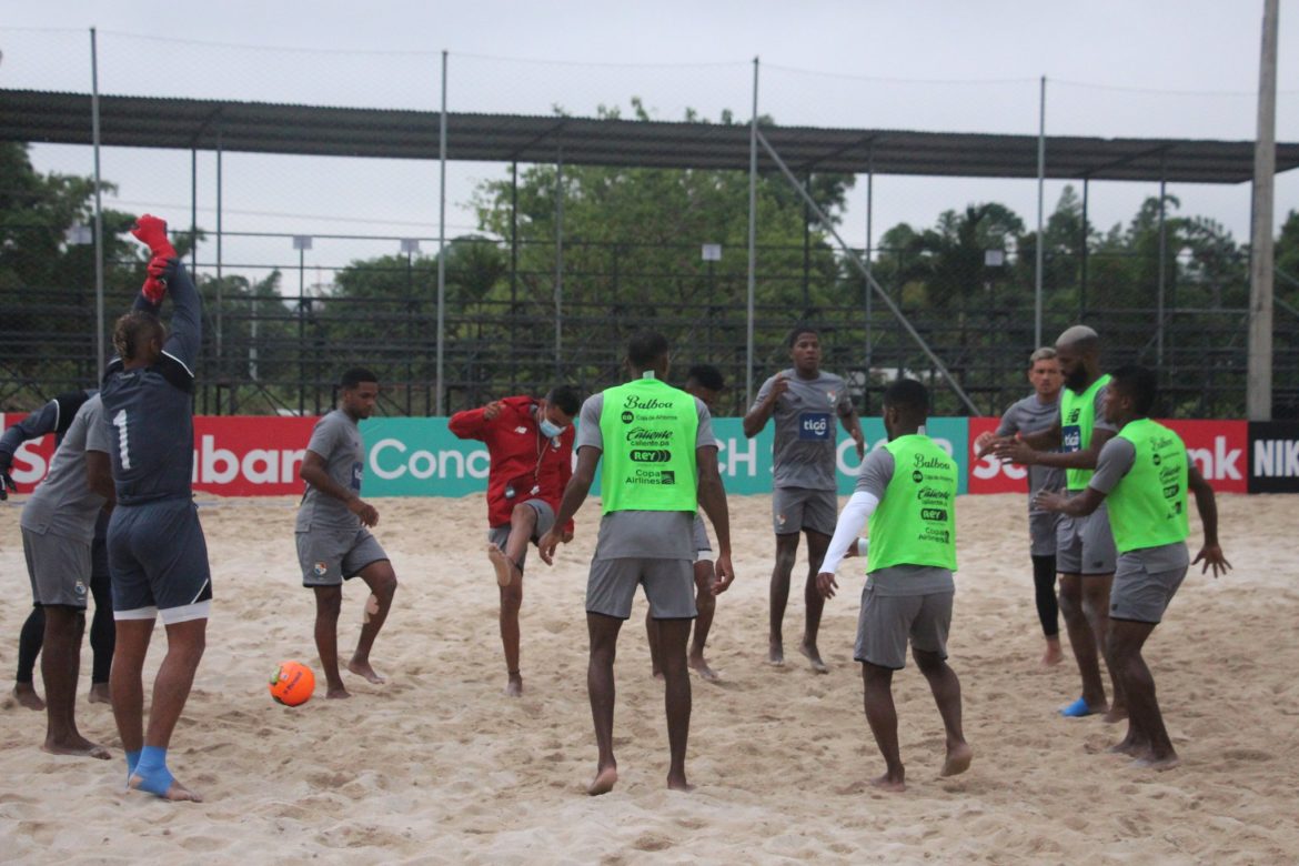 Panamá se mide hoy a EE.UU por los cuartos de final del fútbol playa