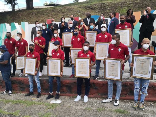 Declaran a la selección de futsal hijos meritorios de San Miguelito