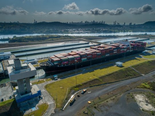 El Canal de Panamá clasificado como empresa líder en el 2020
