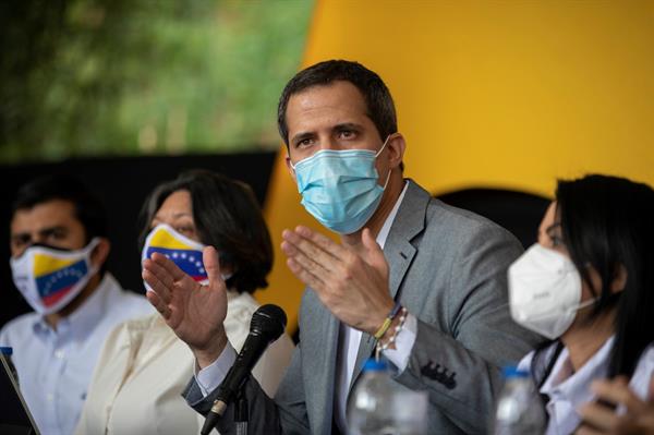 Guaidó celebra el apoyo del opositor Henrique Capriles a la propuesta de acuerdo