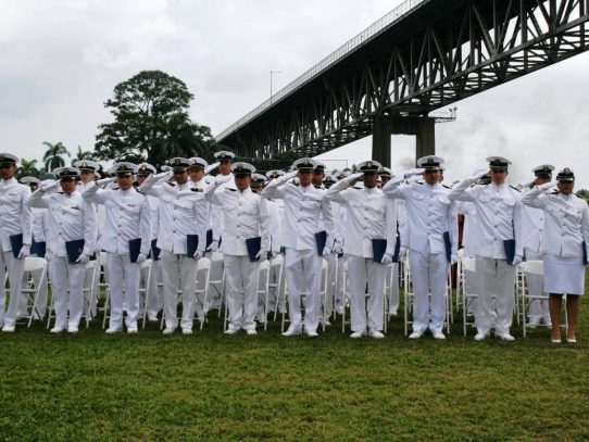 Incentivo para naves que embarquen cadetes y oficiales panameños
